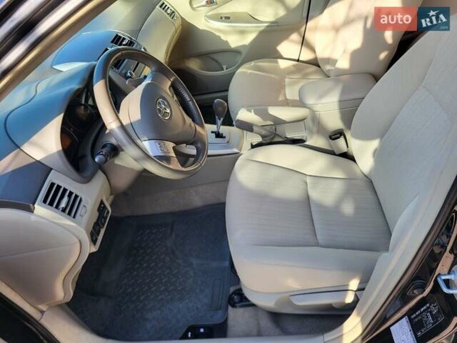 Чорний Тойота Королла, об'ємом двигуна 1.6 л та пробігом 195 тис. км за 8500 $, фото 8 на Automoto.ua