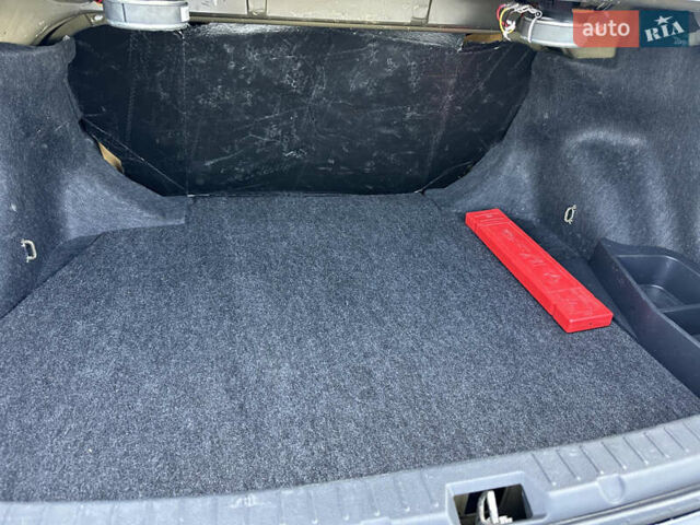 Черный Тойота Королла, объемом двигателя 1.6 л и пробегом 130 тыс. км за 9850 $, фото 30 на Automoto.ua