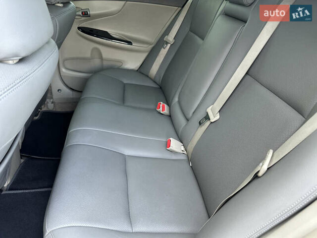 Черный Тойота Королла, объемом двигателя 1.6 л и пробегом 130 тыс. км за 9850 $, фото 24 на Automoto.ua