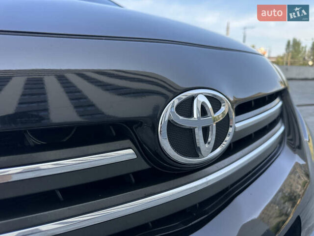 Черный Тойота Королла, объемом двигателя 1.6 л и пробегом 130 тыс. км за 9850 $, фото 11 на Automoto.ua