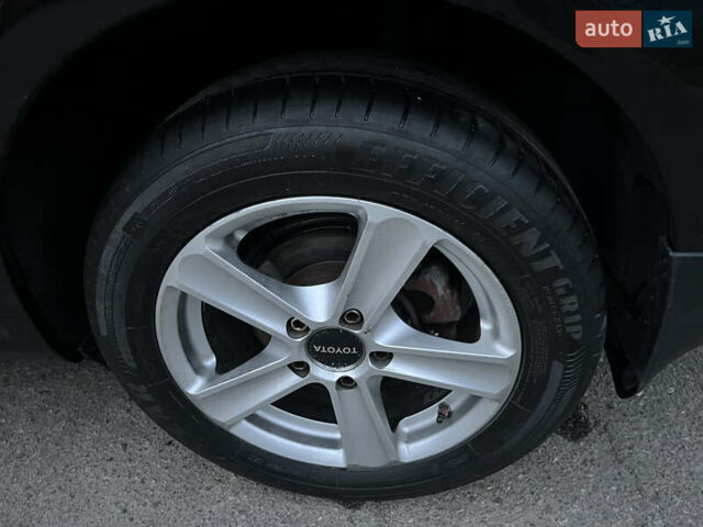 Черный Тойота Королла, объемом двигателя 1.3 л и пробегом 172 тыс. км за 5650 $, фото 39 на Automoto.ua
