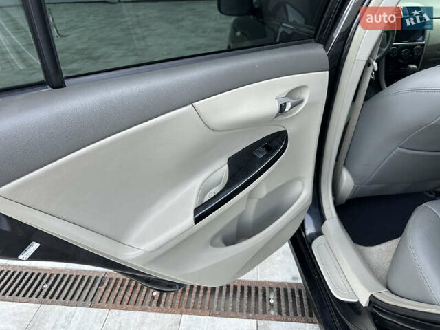 Черный Тойота Королла, объемом двигателя 1.6 л и пробегом 130 тыс. км за 9850 $, фото 22 на Automoto.ua