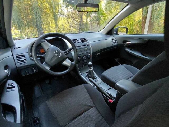 Черный Тойота Королла, объемом двигателя 1.3 л и пробегом 115 тыс. км за 5499 $, фото 15 на Automoto.ua