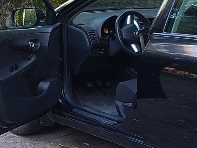 Черный Тойота Королла, объемом двигателя 1.3 л и пробегом 115 тыс. км за 5499 $, фото 12 на Automoto.ua