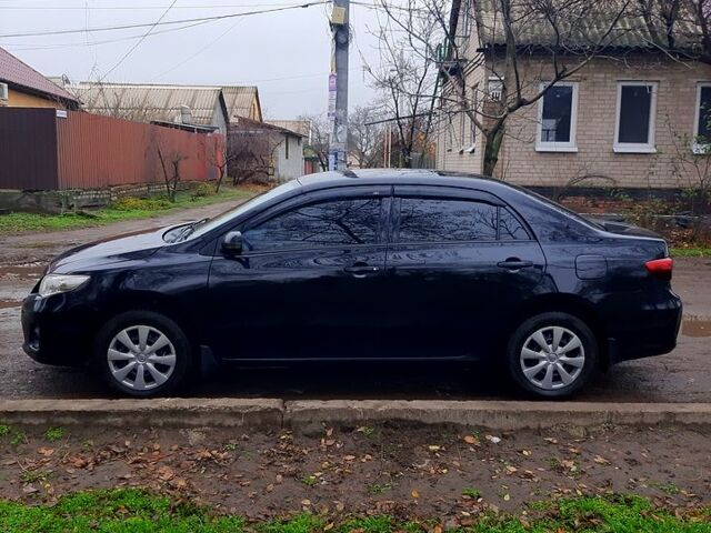 Черный Тойота Королла, объемом двигателя 1.3 л и пробегом 98 тыс. км за 8700 $, фото 4 на Automoto.ua