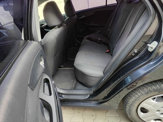 Черный Тойота Королла, объемом двигателя 1.33 л и пробегом 219 тыс. км за 6000 $, фото 4 на Automoto.ua