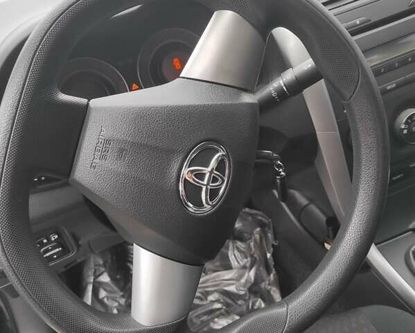 Черный Тойота Королла, объемом двигателя 1.33 л и пробегом 151 тыс. км за 7000 $, фото 6 на Automoto.ua