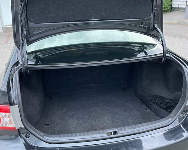 Чорний Тойота Королла, об'ємом двигуна 1.6 л та пробігом 250 тис. км за 8500 $, фото 6 на Automoto.ua