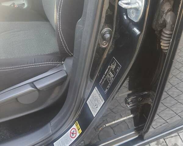 Черный Тойота Королла, объемом двигателя 1.33 л и пробегом 176 тыс. км за 8500 $, фото 18 на Automoto.ua