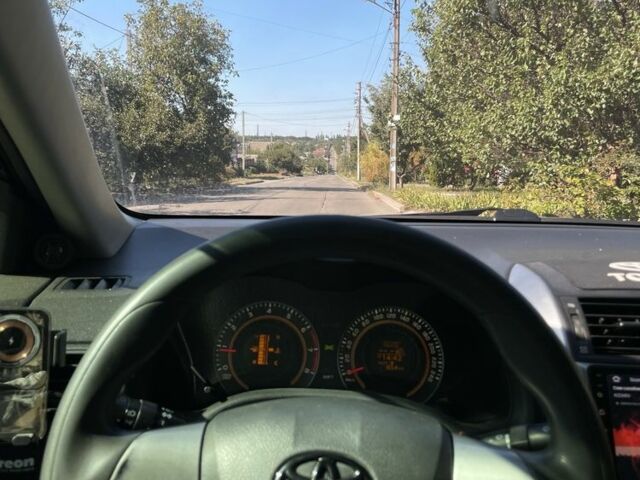 Черный Тойота Королла, объемом двигателя 1.3 л и пробегом 228 тыс. км за 7200 $, фото 7 на Automoto.ua