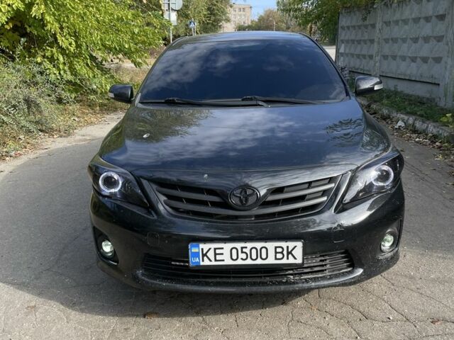 Черный Тойота Королла, объемом двигателя 1.3 л и пробегом 228 тыс. км за 7200 $, фото 2 на Automoto.ua