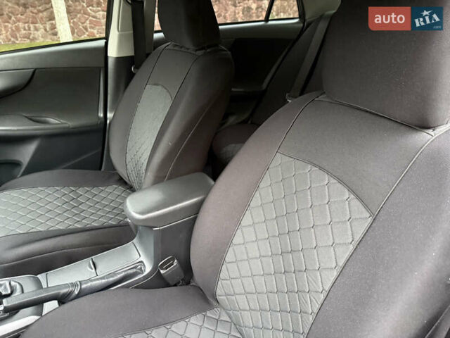 Черный Тойота Королла, объемом двигателя 1.4 л и пробегом 235 тыс. км за 7350 $, фото 16 на Automoto.ua