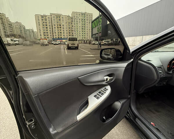 Черный Тойота Королла, объемом двигателя 1.6 л и пробегом 245 тыс. км за 8200 $, фото 14 на Automoto.ua