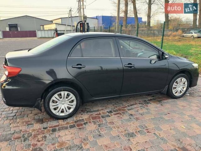 Черный Тойота Королла, объемом двигателя 1.6 л и пробегом 244 тыс. км за 8400 $, фото 6 на Automoto.ua