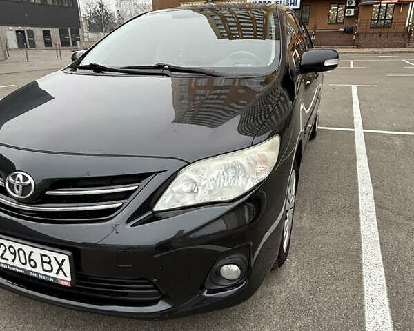 Черный Тойота Королла, объемом двигателя 1.6 л и пробегом 245 тыс. км за 8200 $, фото 2 на Automoto.ua