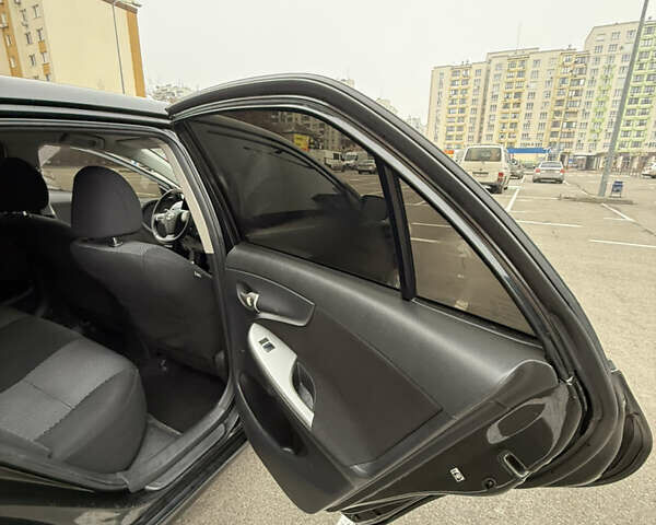 Черный Тойота Королла, объемом двигателя 1.6 л и пробегом 245 тыс. км за 8200 $, фото 21 на Automoto.ua