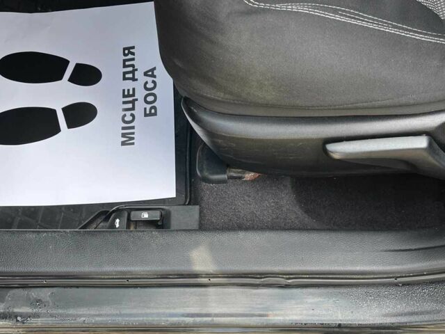 Черный Тойота Королла, объемом двигателя 1.4 л и пробегом 212 тыс. км за 7900 $, фото 20 на Automoto.ua