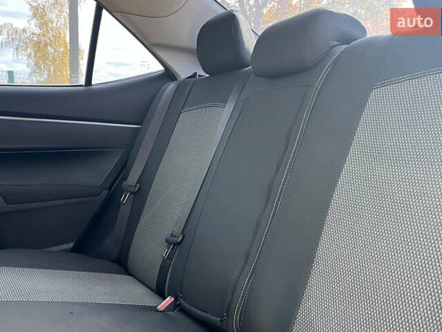 Черный Тойота Королла, объемом двигателя 1.33 л и пробегом 212 тыс. км за 7900 $, фото 22 на Automoto.ua