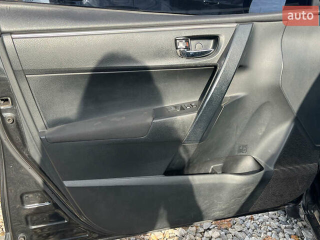 Черный Тойота Королла, объемом двигателя 1.33 л и пробегом 212 тыс. км за 7900 $, фото 24 на Automoto.ua