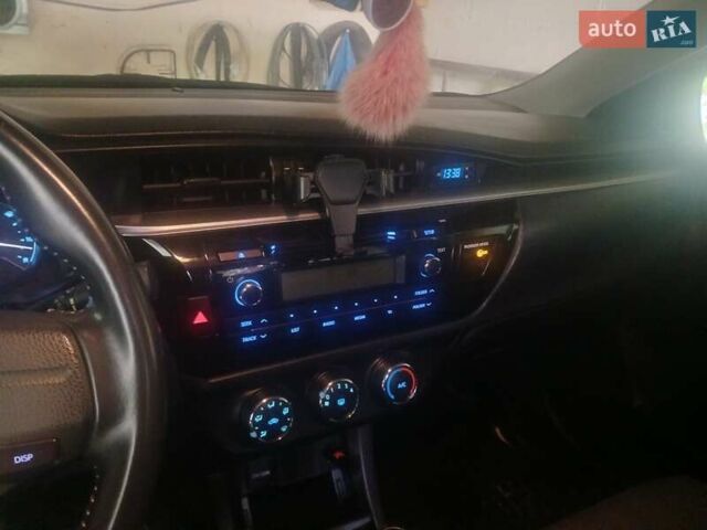 Чорний Тойота Королла, об'ємом двигуна 1.3 л та пробігом 145 тис. км за 10500 $, фото 2 на Automoto.ua