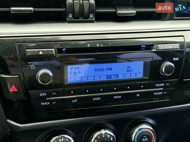 Черный Тойота Королла, объемом двигателя 1.33 л и пробегом 222 тыс. км за 7500 $, фото 13 на Automoto.ua