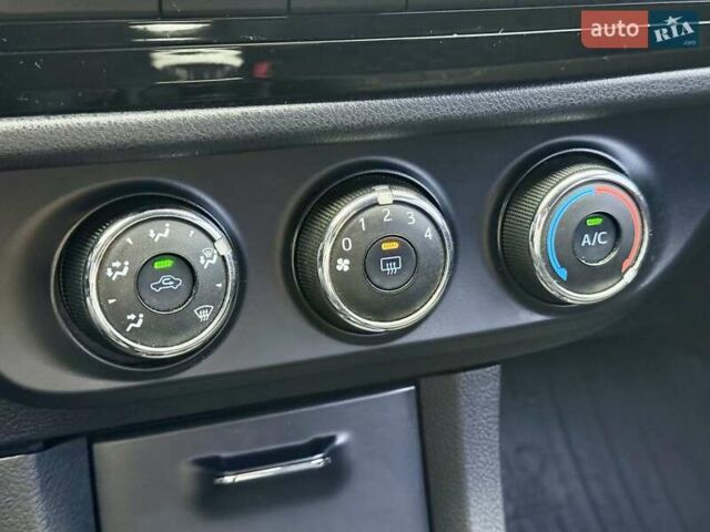 Черный Тойота Королла, объемом двигателя 1.33 л и пробегом 222 тыс. км за 7500 $, фото 14 на Automoto.ua