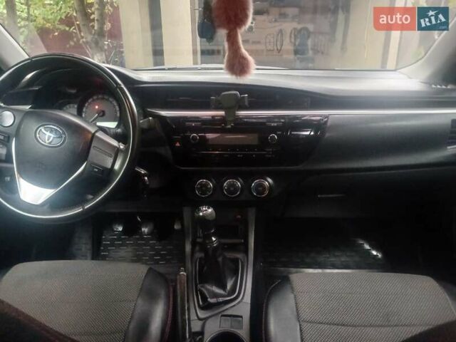Чорний Тойота Королла, об'ємом двигуна 1.3 л та пробігом 145 тис. км за 10500 $, фото 5 на Automoto.ua