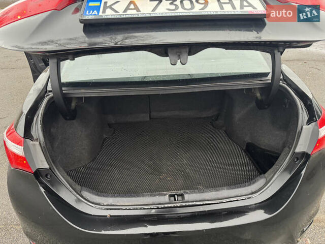 Чорний Тойота Королла, об'ємом двигуна 1.33 л та пробігом 217 тис. км за 7500 $, фото 13 на Automoto.ua