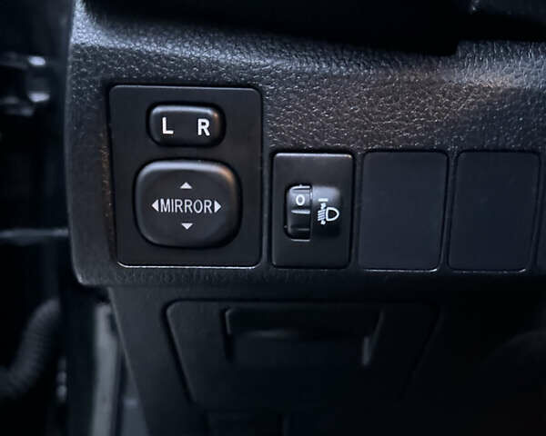 Черный Тойота Королла, объемом двигателя 1.59 л и пробегом 96 тыс. км за 13000 $, фото 20 на Automoto.ua