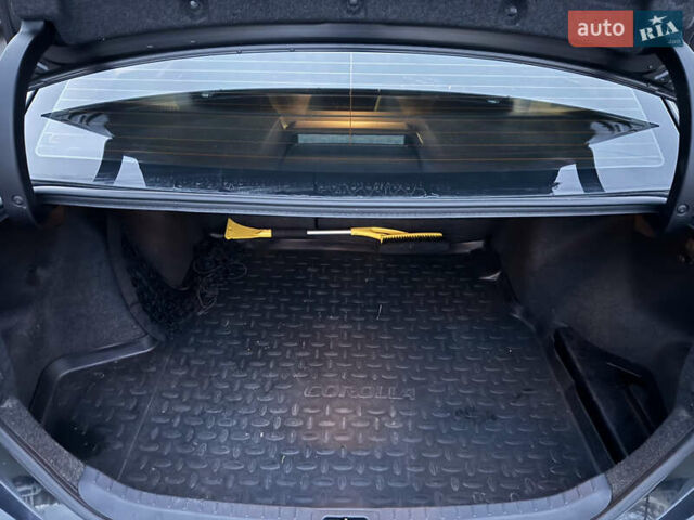 Черный Тойота Королла, объемом двигателя 1.59 л и пробегом 96 тыс. км за 13000 $, фото 23 на Automoto.ua