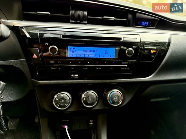 Черный Тойота Королла, объемом двигателя 1.33 л и пробегом 183 тыс. км за 9999 $, фото 9 на Automoto.ua