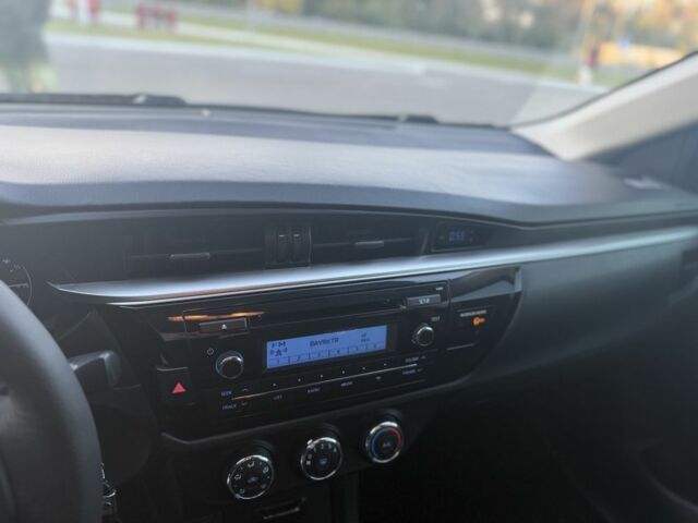 Черный Тойота Королла, объемом двигателя 1.3 л и пробегом 182 тыс. км за 9999 $, фото 12 на Automoto.ua