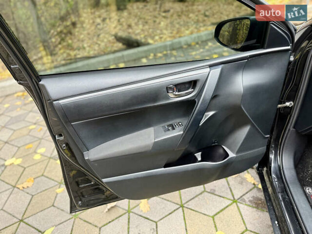 Черный Тойота Королла, объемом двигателя 1.33 л и пробегом 183 тыс. км за 9999 $, фото 6 на Automoto.ua