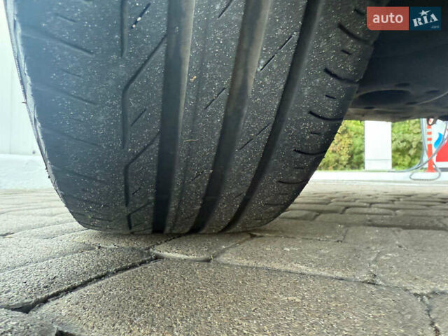 Черный Тойота Королла, объемом двигателя 1.33 л и пробегом 183 тыс. км за 9700 $, фото 18 на Automoto.ua