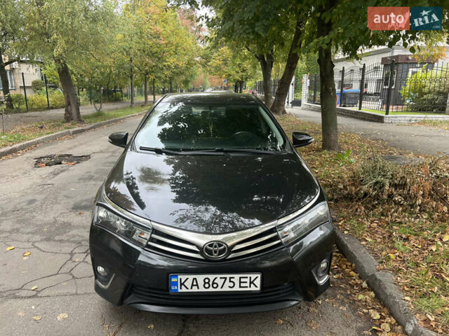 Чорний Тойота Королла, об'ємом двигуна 1.6 л та пробігом 218 тис. км за 11500 $, фото 1 на Automoto.ua