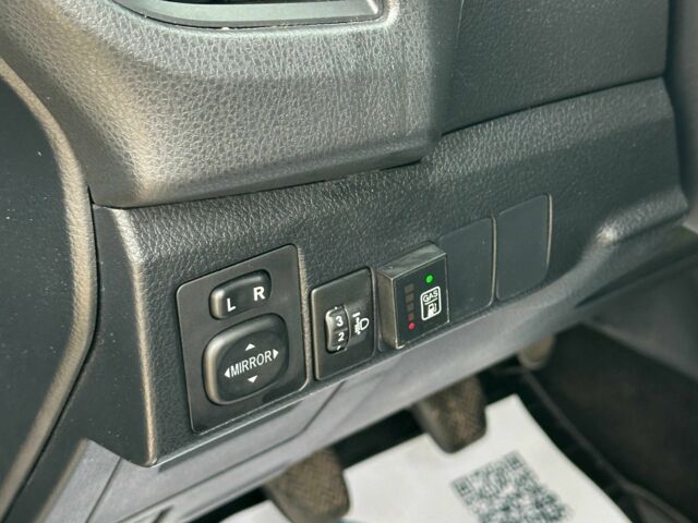 Черный Тойота Королла, объемом двигателя 1.33 л и пробегом 193 тыс. км за 8500 $, фото 13 на Automoto.ua