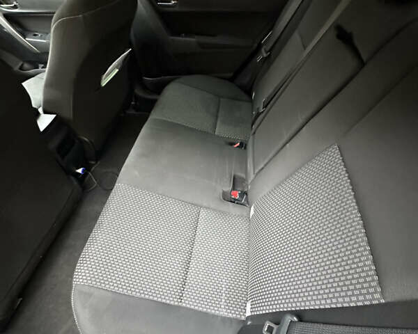 Черный Тойота Королла, объемом двигателя 1.6 л и пробегом 202 тыс. км за 12700 $, фото 1 на Automoto.ua