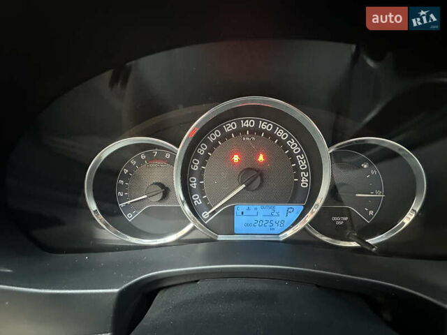 Черный Тойота Королла, объемом двигателя 1.6 л и пробегом 202 тыс. км за 12700 $, фото 9 на Automoto.ua