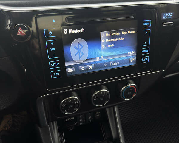 Черный Тойота Королла, объемом двигателя 1.6 л и пробегом 134 тыс. км за 14200 $, фото 17 на Automoto.ua