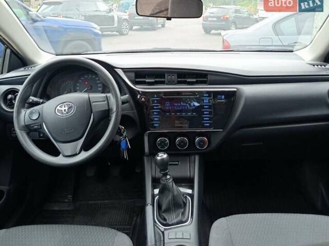 Черный Тойота Королла, объемом двигателя 1.33 л и пробегом 88 тыс. км за 12500 $, фото 5 на Automoto.ua