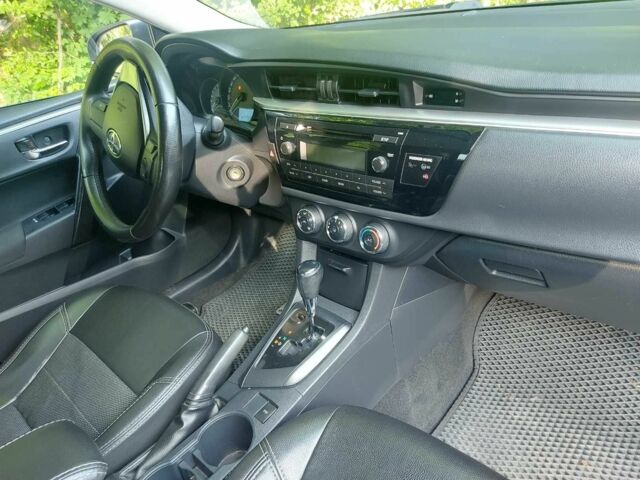 Черный Тойота Королла, объемом двигателя 0 л и пробегом 147 тыс. км за 276 $, фото 3 на Automoto.ua