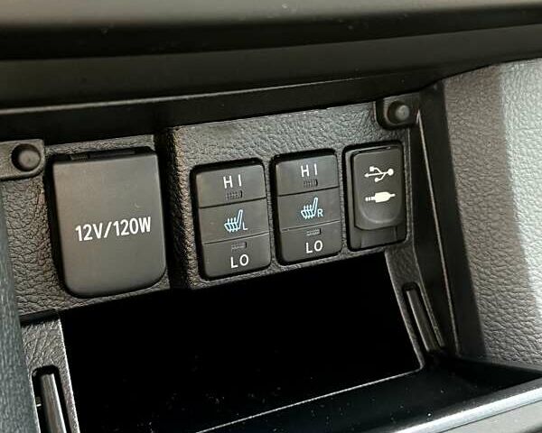 Черный Тойота Королла, объемом двигателя 1.6 л и пробегом 116 тыс. км за 14700 $, фото 10 на Automoto.ua