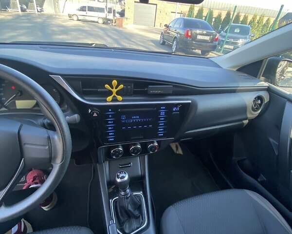 Черный Тойота Королла, объемом двигателя 1.33 л и пробегом 102 тыс. км за 12700 $, фото 7 на Automoto.ua