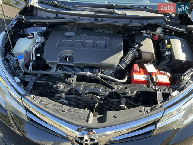 Черный Тойота Королла, объемом двигателя 1.6 л и пробегом 102 тыс. км за 12500 $, фото 10 на Automoto.ua