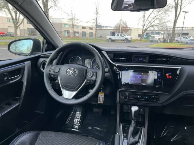 Чорний Тойота Королла, об'ємом двигуна 1.8 л та пробігом 48 тис. км за 7500 $, фото 6 на Automoto.ua