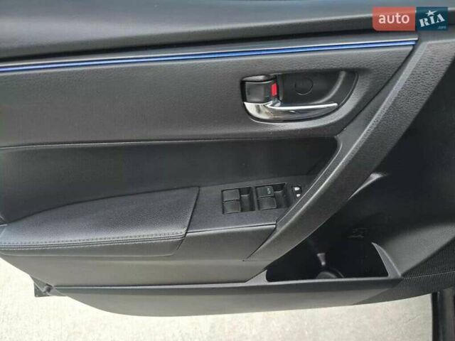 Черный Тойота Королла, объемом двигателя 1.8 л и пробегом 87 тыс. км за 2800 $, фото 13 на Automoto.ua