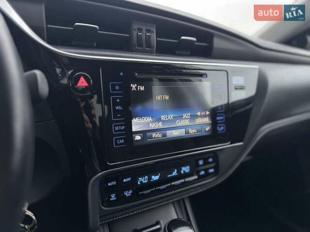 Черный Тойота Королла, объемом двигателя 1.6 л и пробегом 63 тыс. км за 15990 $, фото 16 на Automoto.ua