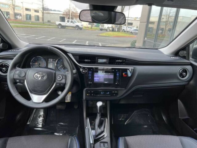 Чорний Тойота Королла, об'ємом двигуна 1.8 л та пробігом 48 тис. км за 7500 $, фото 8 на Automoto.ua