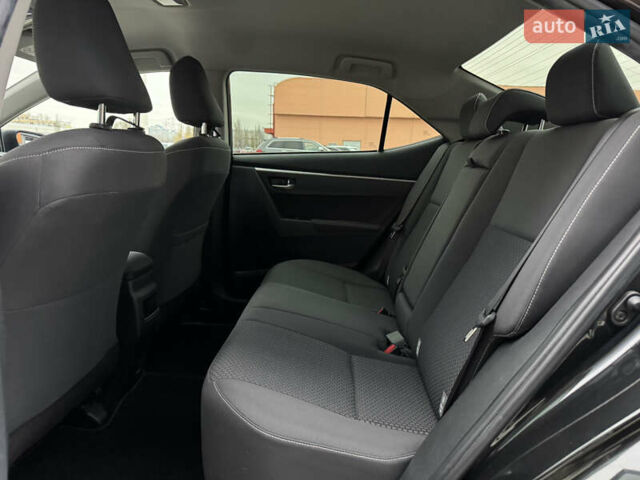 Черный Тойота Королла, объемом двигателя 1.6 л и пробегом 63 тыс. км за 15990 $, фото 6 на Automoto.ua