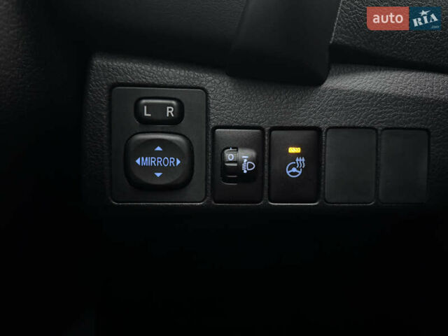 Черный Тойота Королла, объемом двигателя 1.6 л и пробегом 63 тыс. км за 15500 $, фото 12 на Automoto.ua